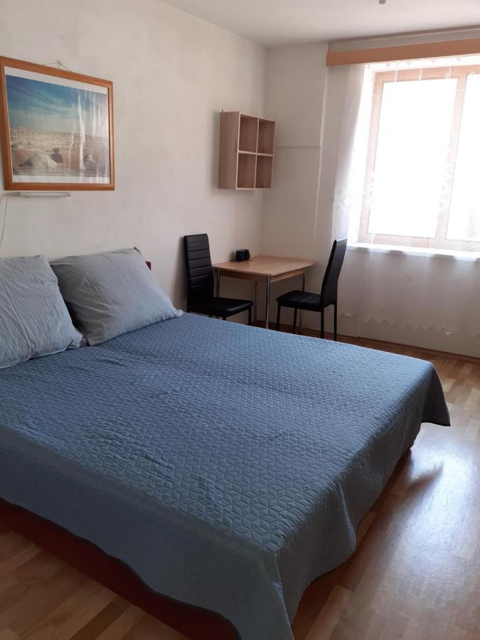 Penzion Fontana Mikulov Exteriör bild